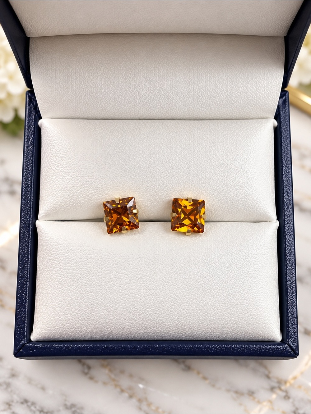 14K Yellow Gold Amber-Colored Princess Cut Square Stud Earrings – NEW